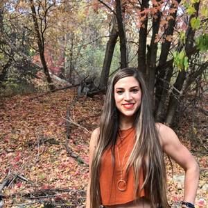 Meet your Posher, Nicole